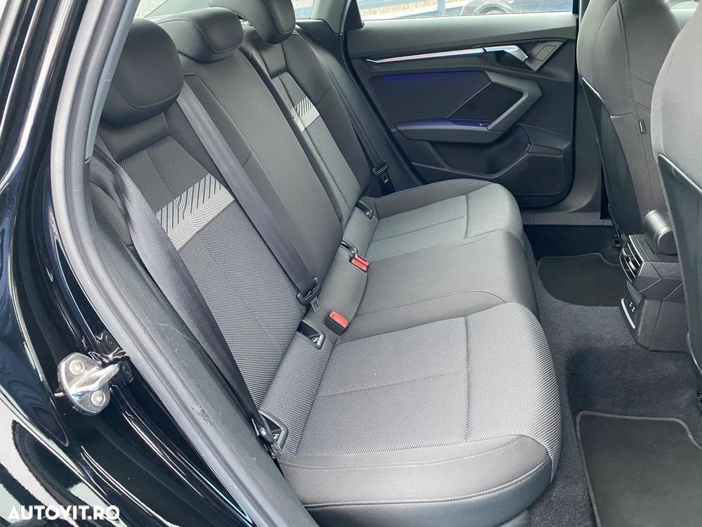 Audi A3 1.0 30 TFSI MHEV S tronic Basic - 31