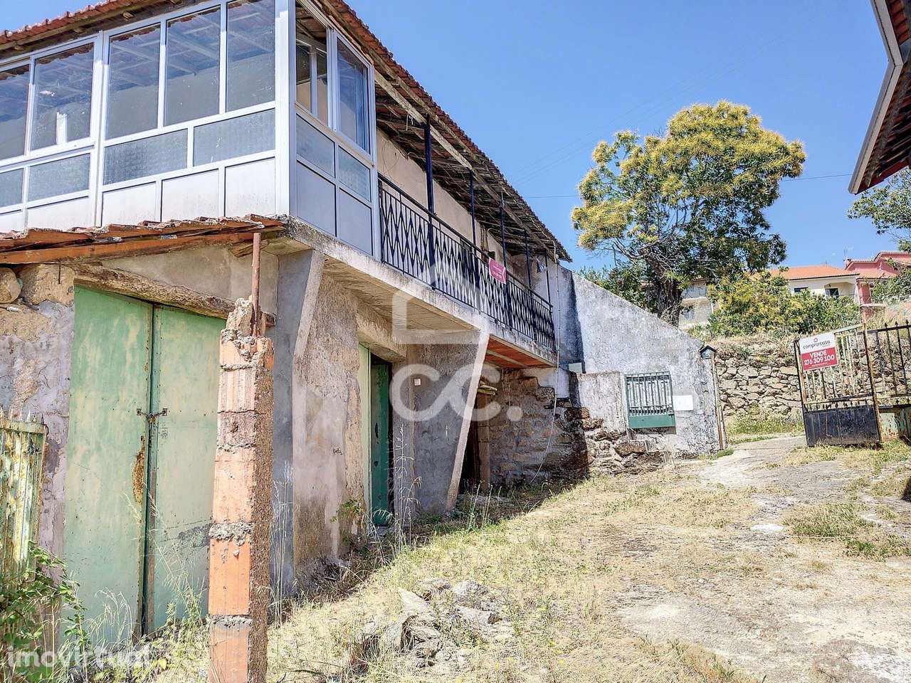 Moradia de aldeia V5 para recuperar com jardim e garagem - Grande imagem: 5/31