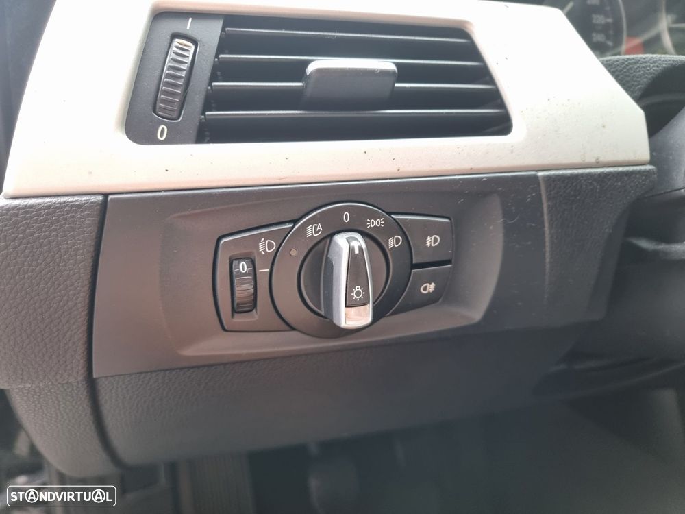 BMW 318 - 19
