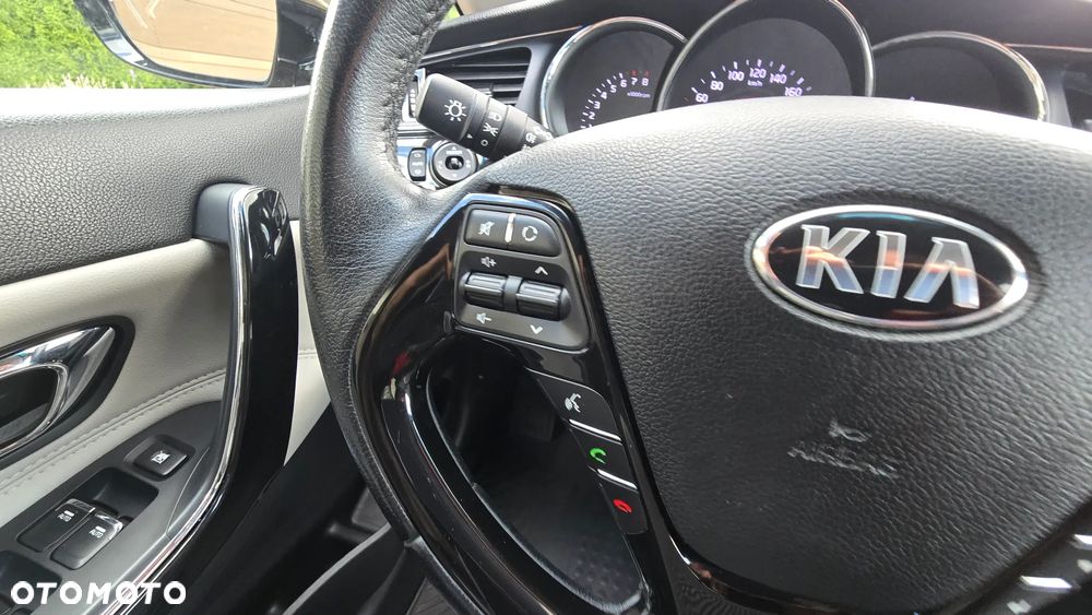 Kia Ceed - 37