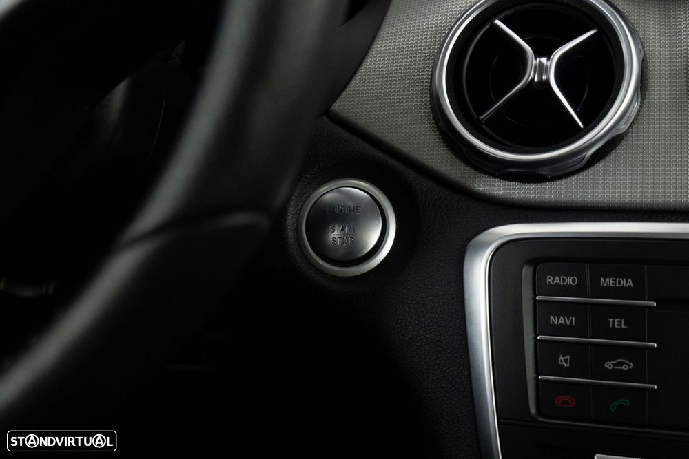 Mercedes-Benz GLA 180 d Urban Aut. - 10