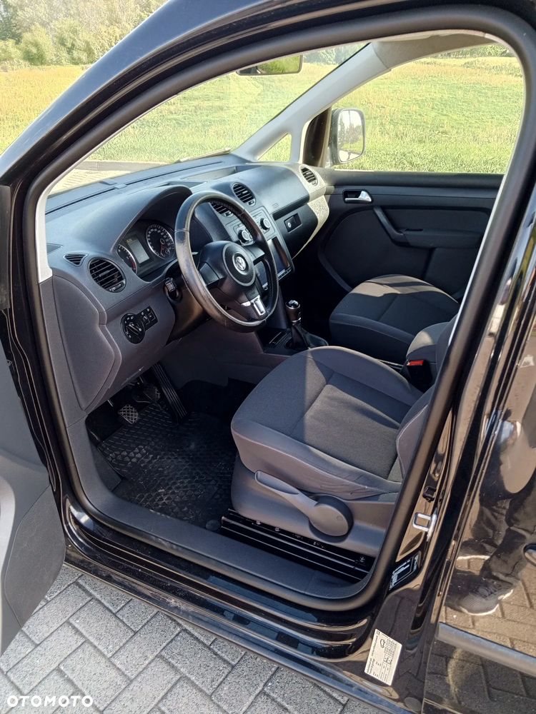 Volkswagen Caddy Maxi - 8