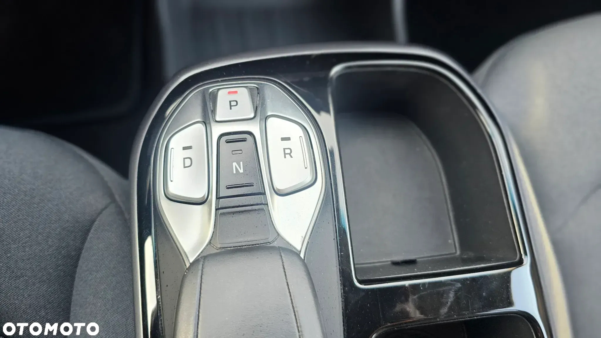 Hyundai IONIQ electric Premium - 17