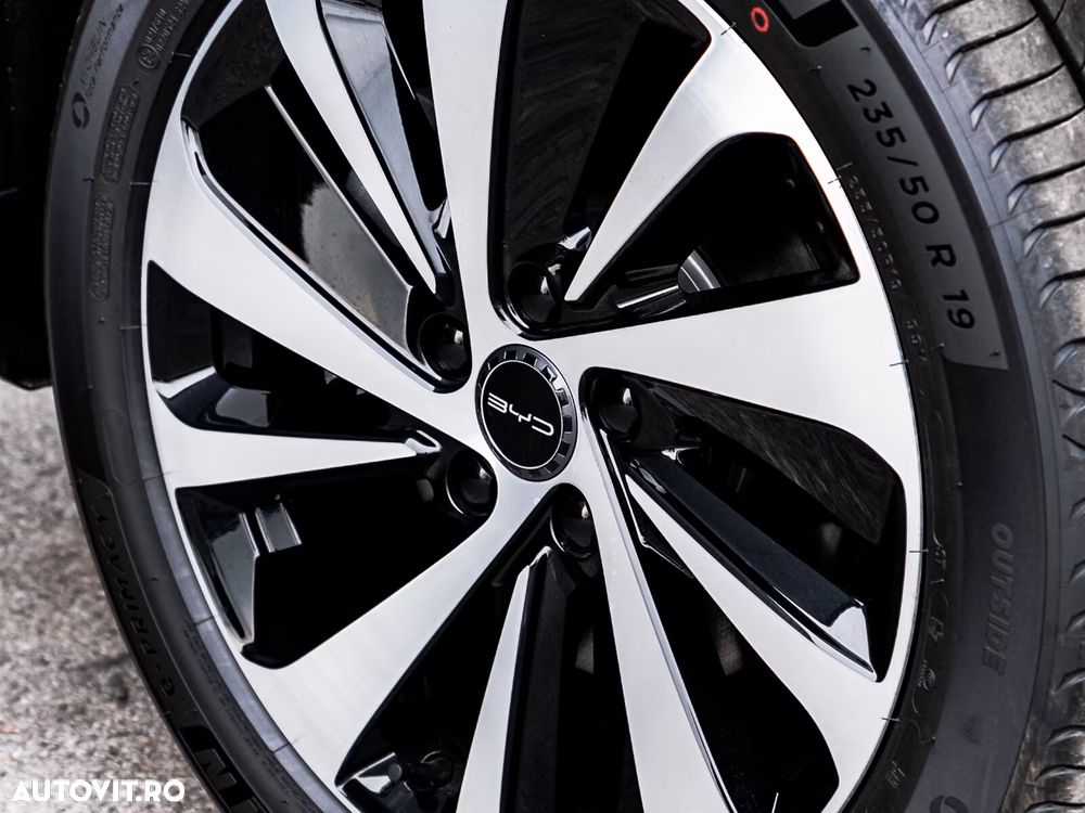 Byd Seal U DM-i PHEV Boost - 15