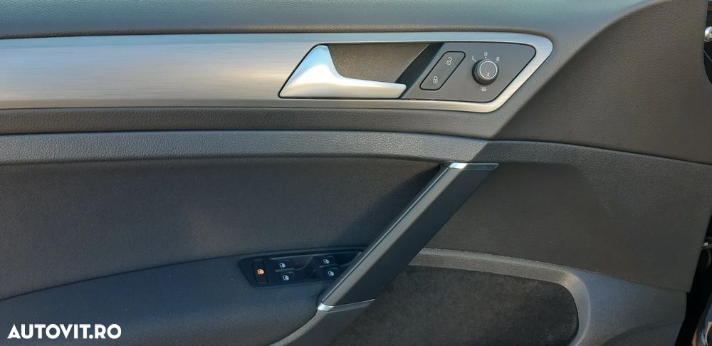 Volkswagen Golf 1.6 TDI 4Motion - 10