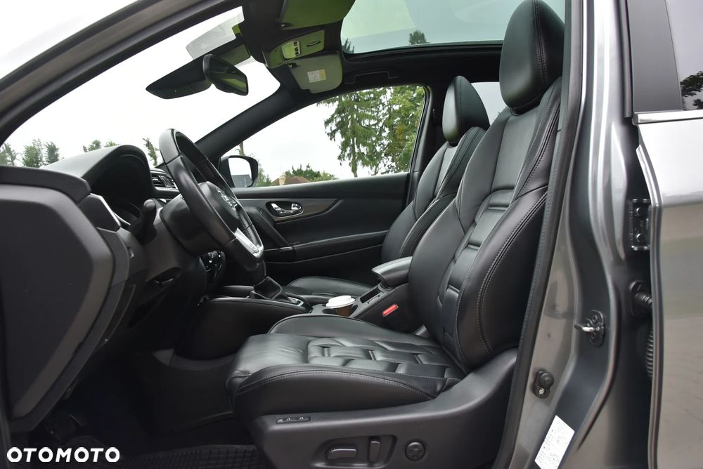 Nissan Qashqai 1.2 DIG-T Xtronic TEKNA+ - 10