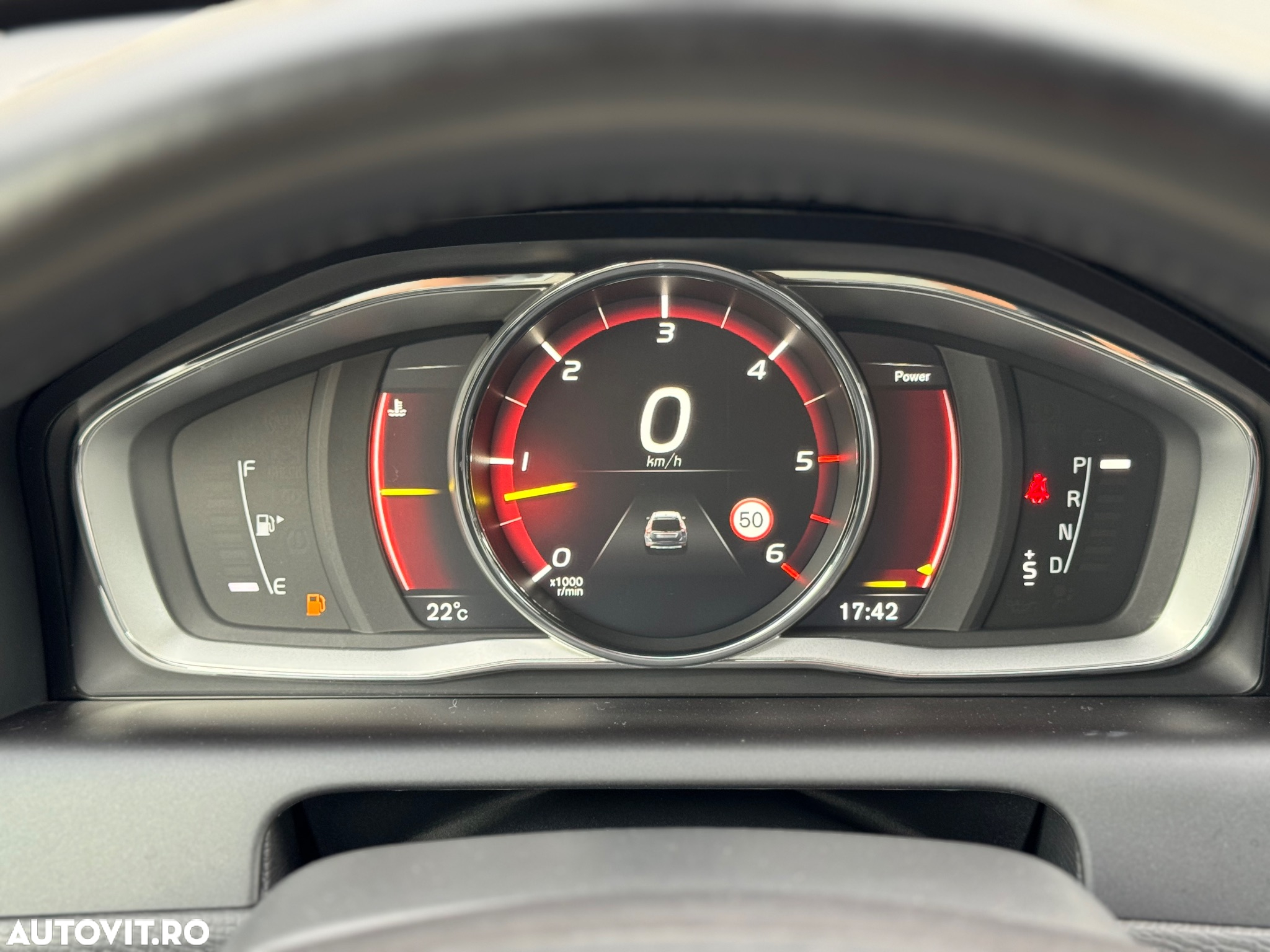 Volvo XC 60 D5 AWD Geartronic Summum - 36