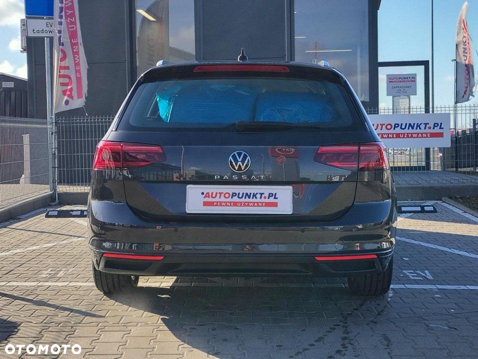 Volkswagen Passat - 5