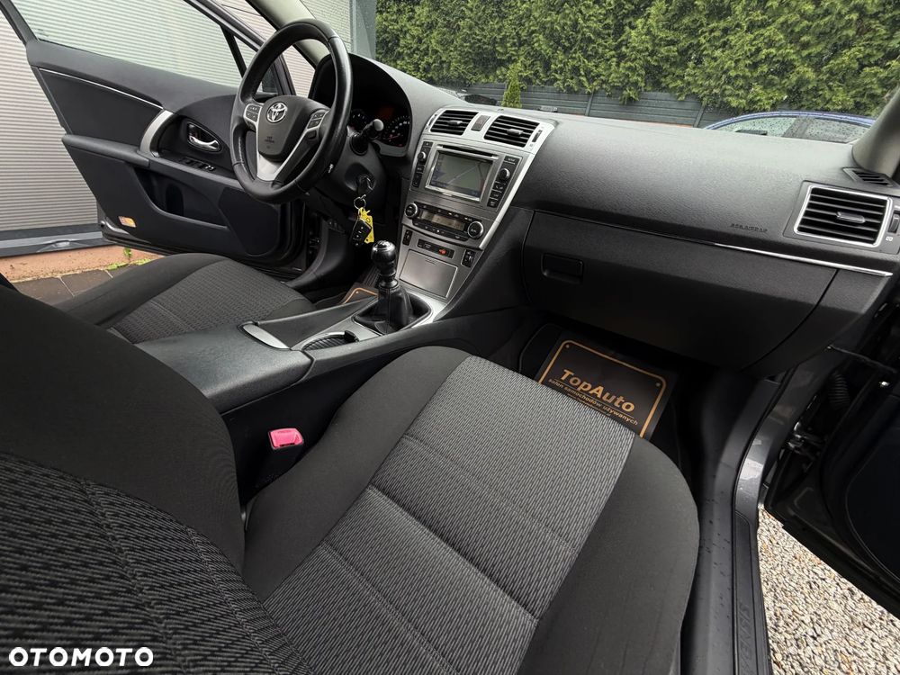 Toyota Avensis 1.8 Premium - 14