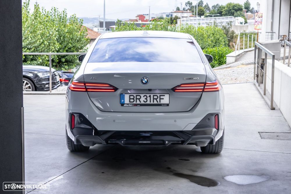 BMW i5 eDrive40 Pack Desportivo M - 7