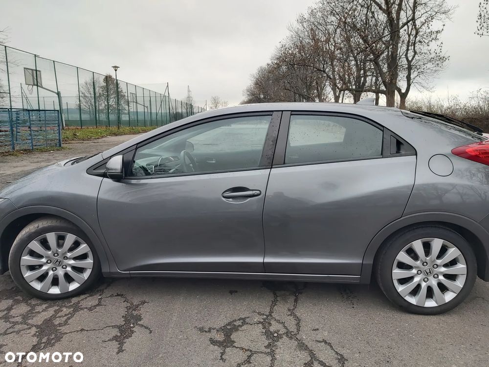 Honda Civic 1.8 i-VTEC Sport Black Edition - 7