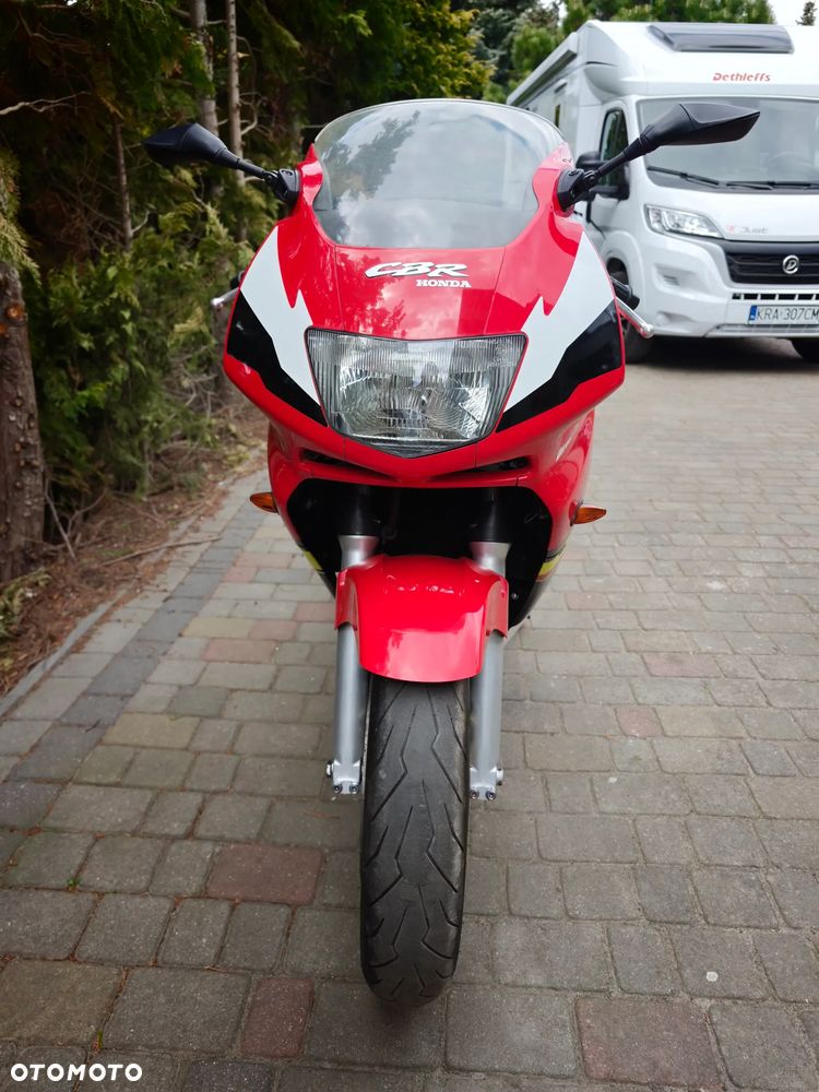Honda CBR - 8