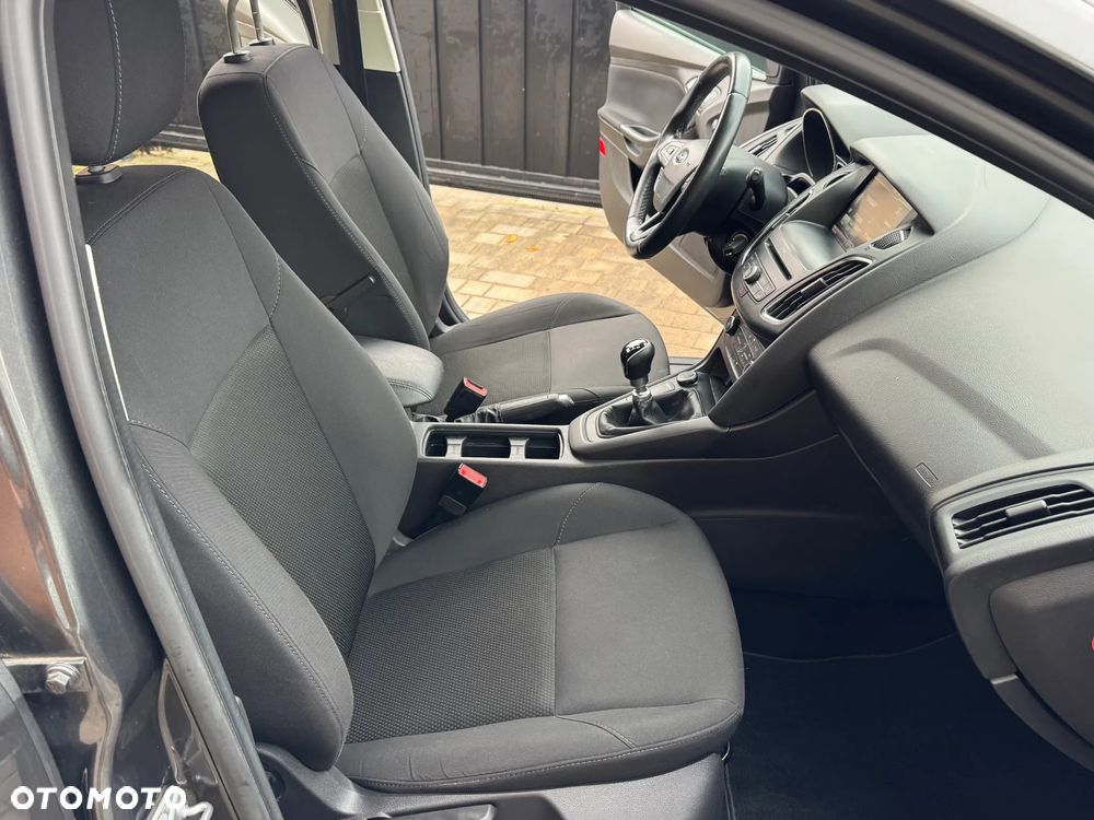 Ford Focus 1.0 EcoBoost Active Business - 19