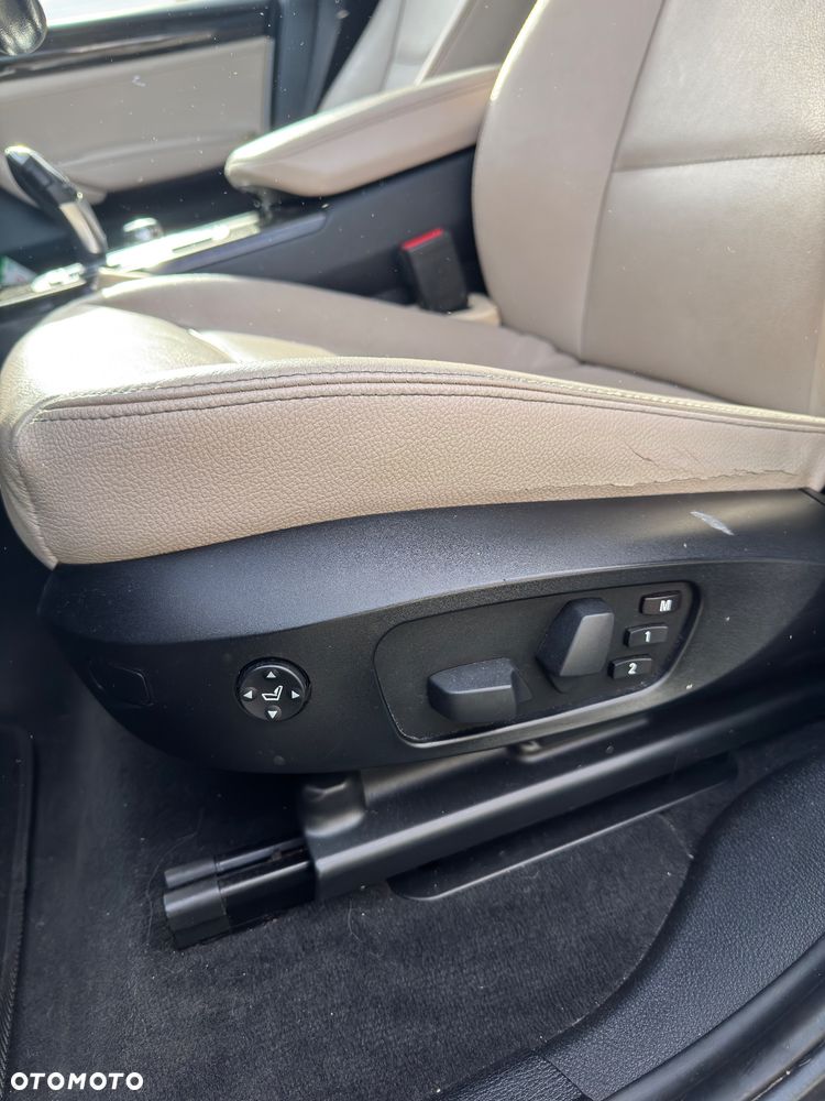 BMW X3 28i xDrive - 23