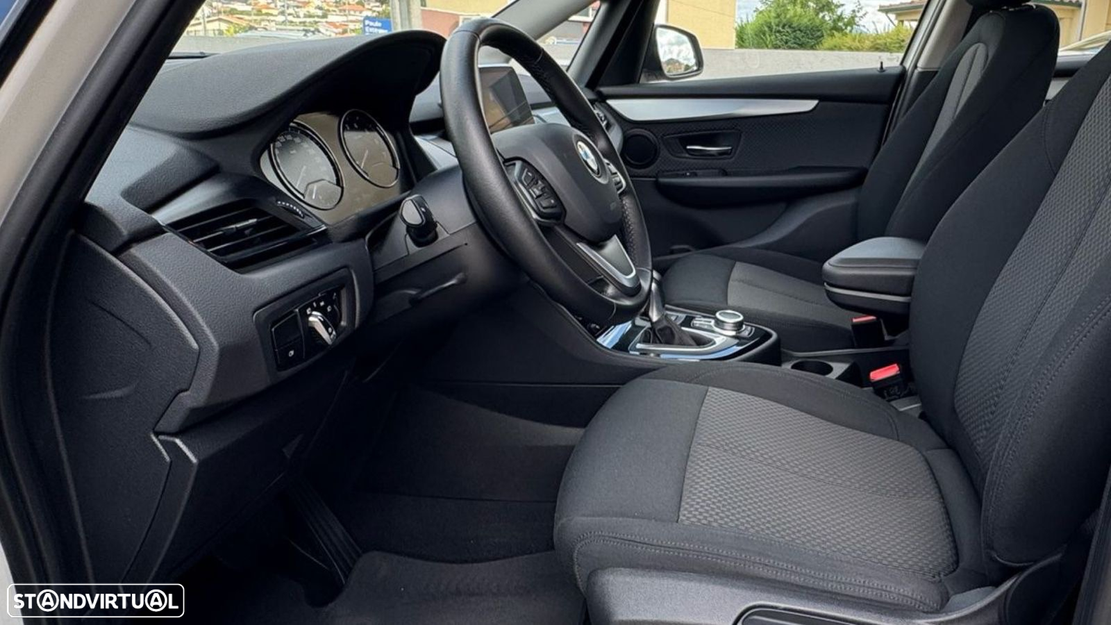 BMW 225xe Active Tourer - 21