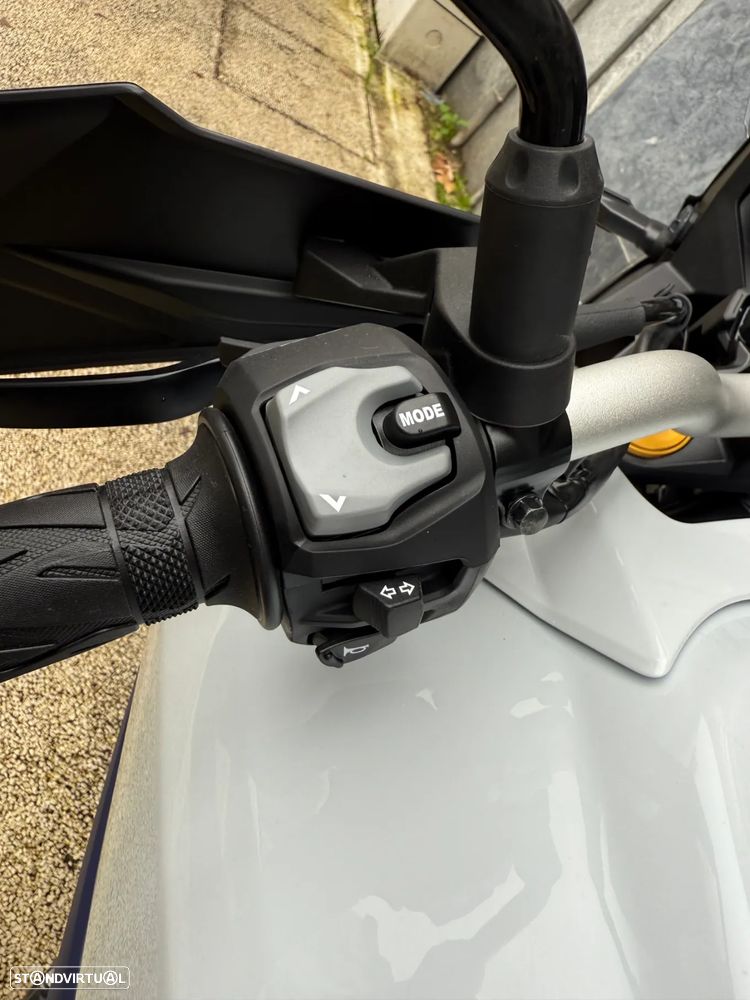 Suzuki DL V-STROM 800 DE CAMPANHA - DESDE 141€ Mês - 15