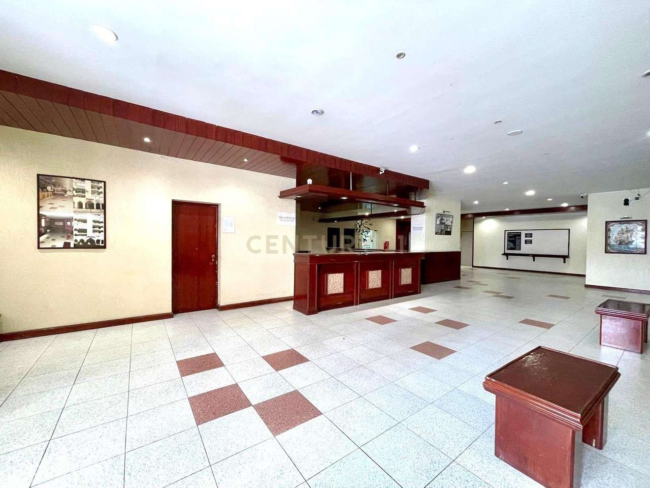 Arrendamento Anual - T1 com Piscina - Vista mar - Elevador - Praia da - Grande imagem: 2/19