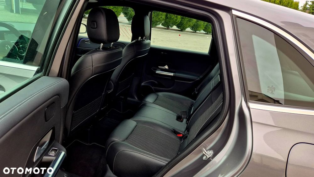 Mercedes-Benz Klasa B 180 7G-DCT Progressive Advanced - 17