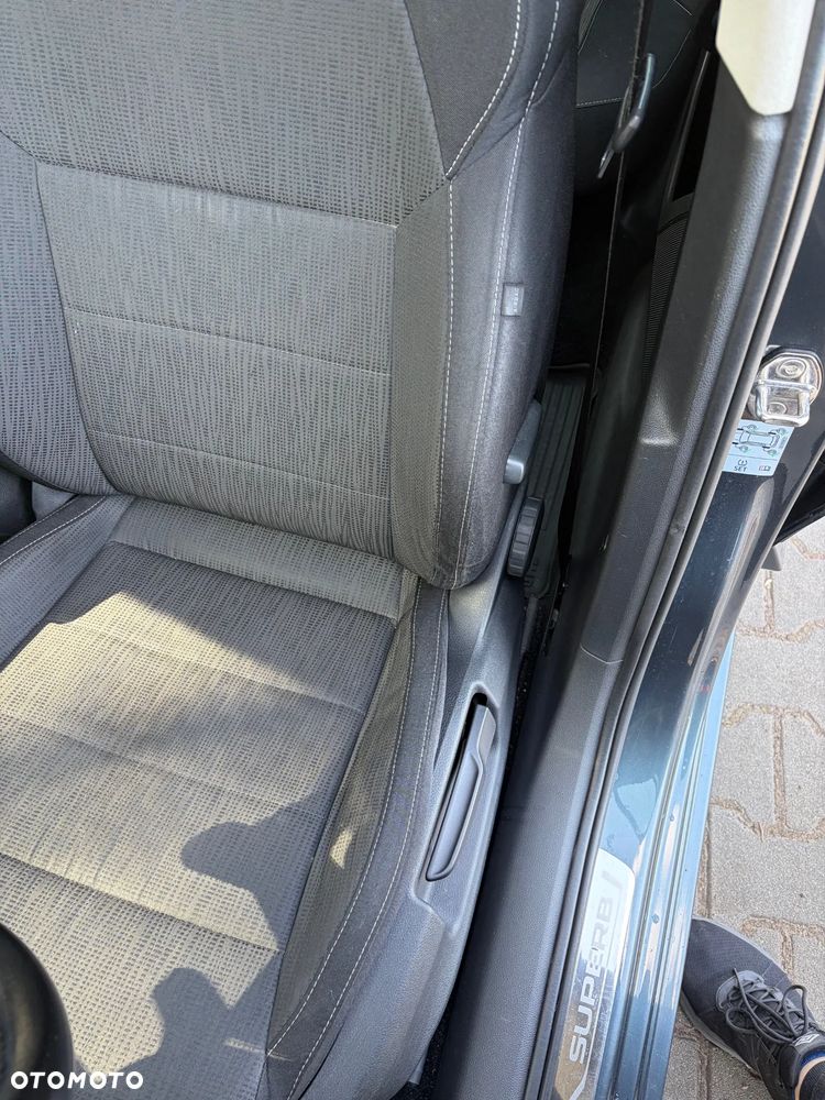 Skoda Superb 2.0 TDI Ambition DSG - 12