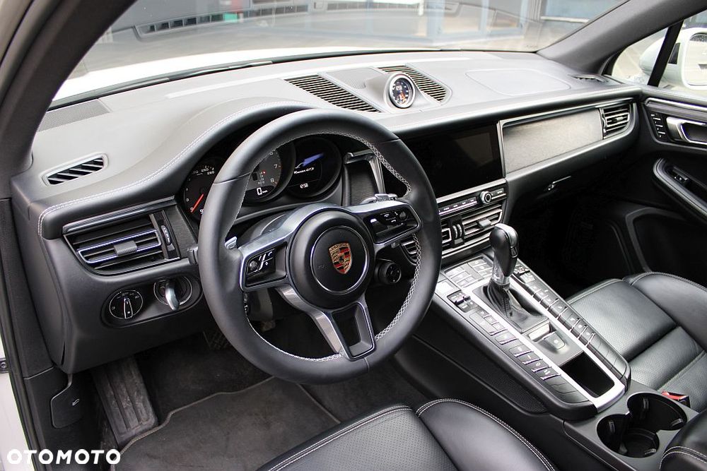 Porsche Macan GTS - 18