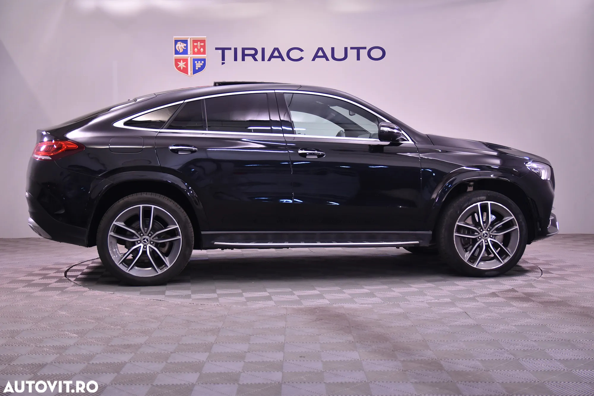 Mercedes-Benz GLE Coupe 350 e 4Matic 9G-TRONIC AMG Line - 6