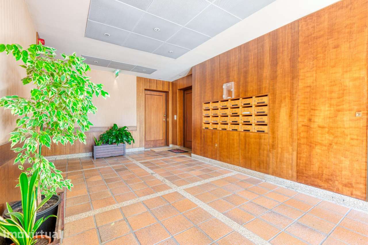 Apartamento T2 de Excelência no Arrábida Place – Conforto,... - Grande imagem: 3/42