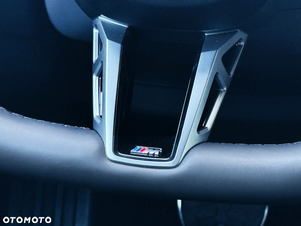 BMW Seria 5 520d xDrive - 24