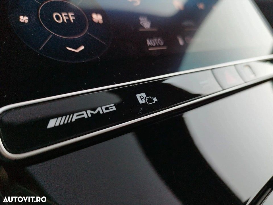 Mercedes-Benz C - 23