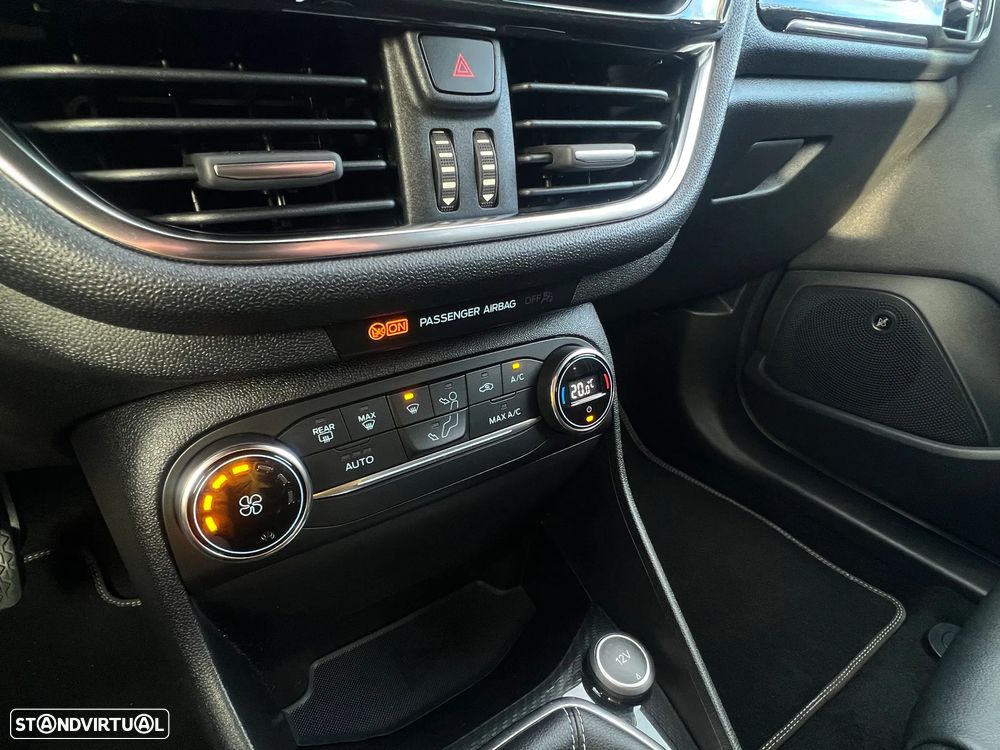 Ford Fiesta 1.0 EcoBoost Active+ - 13