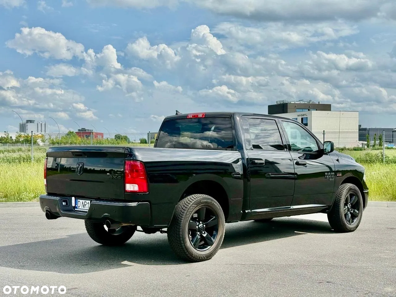 RAM 1500 5.7 Crew Cab Bighorn - 6