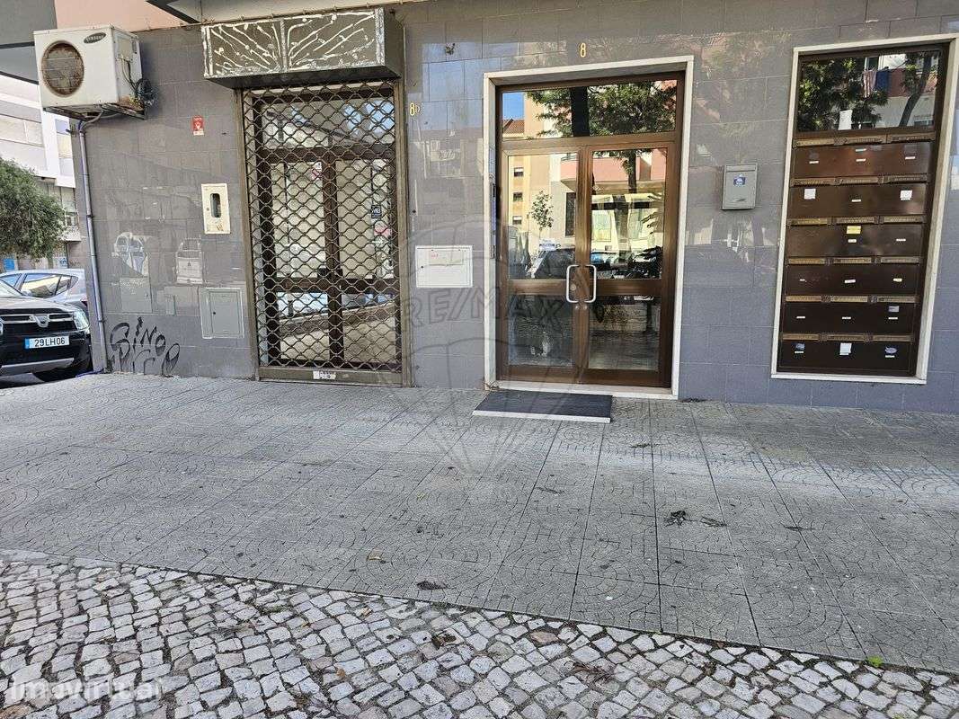 Loja  para arrendamento - Grande imagem: 2/7
