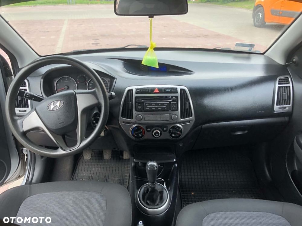 Hyundai i20 1.1 CRDi Style - 6