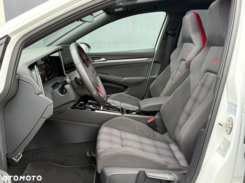 Volkswagen Golf 2.0 TSI GTI DSG - 11