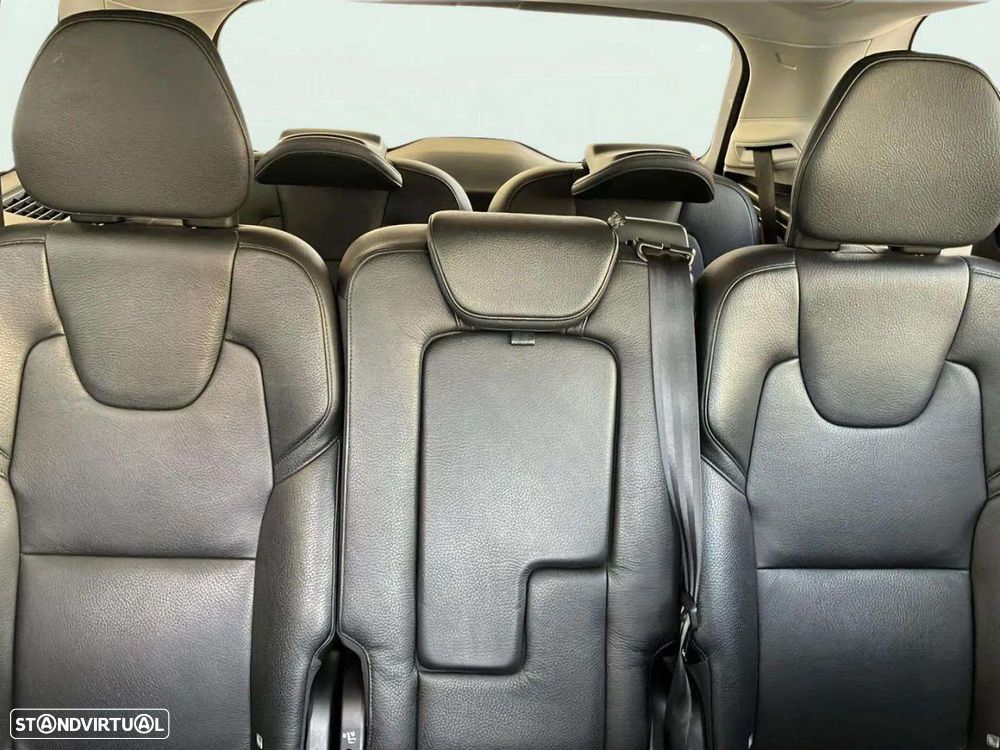 Volvo XC 90 2.0 B5 Momentum Plus AWD - 16