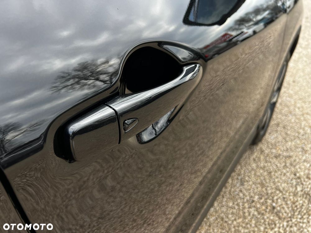 Nissan Qashqai 1.6 DCi Xtronic TEKNA - 24