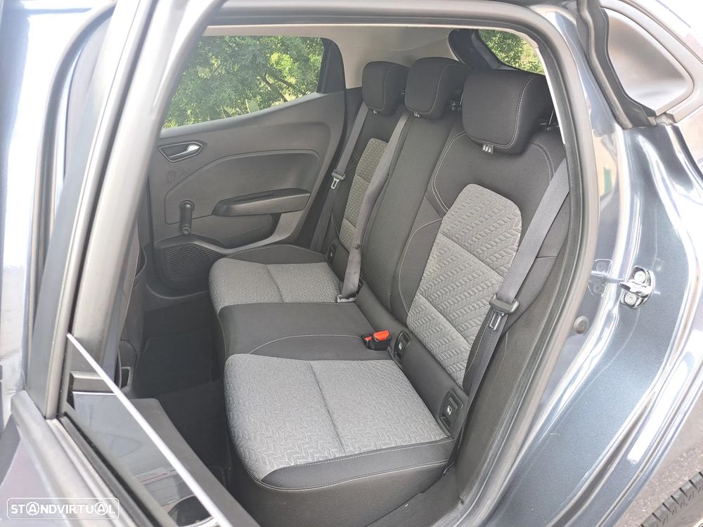 Renault Clio 1.0 TCe Evolution - 36
