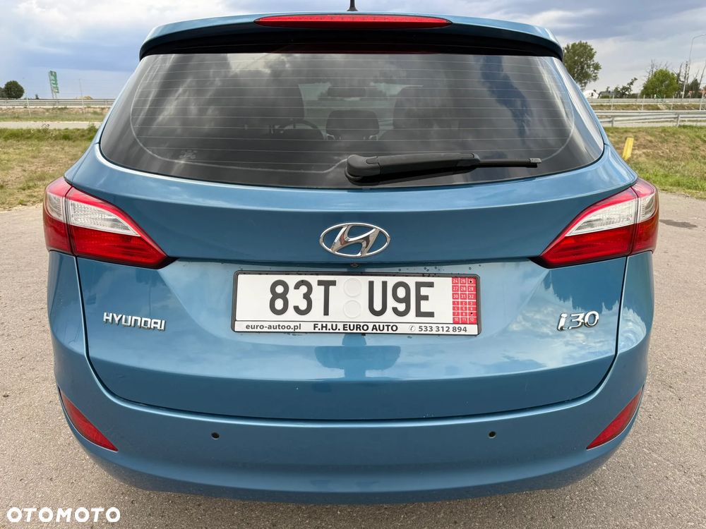 Hyundai i30 1.6 Premium - 12