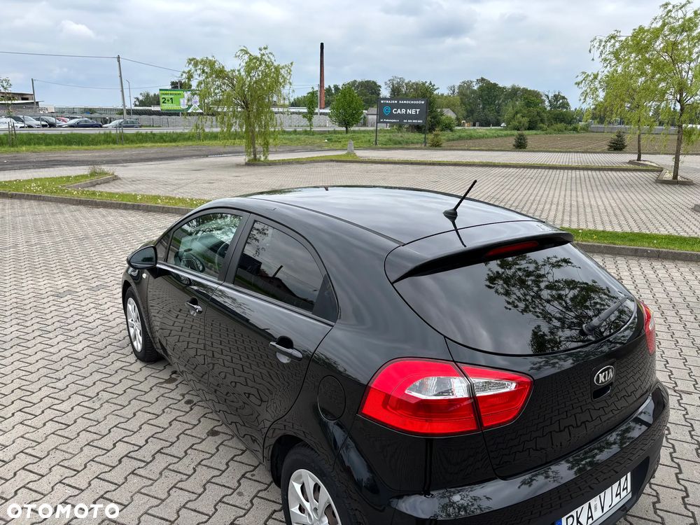 Kia Rio 1.2 Business Line - 6