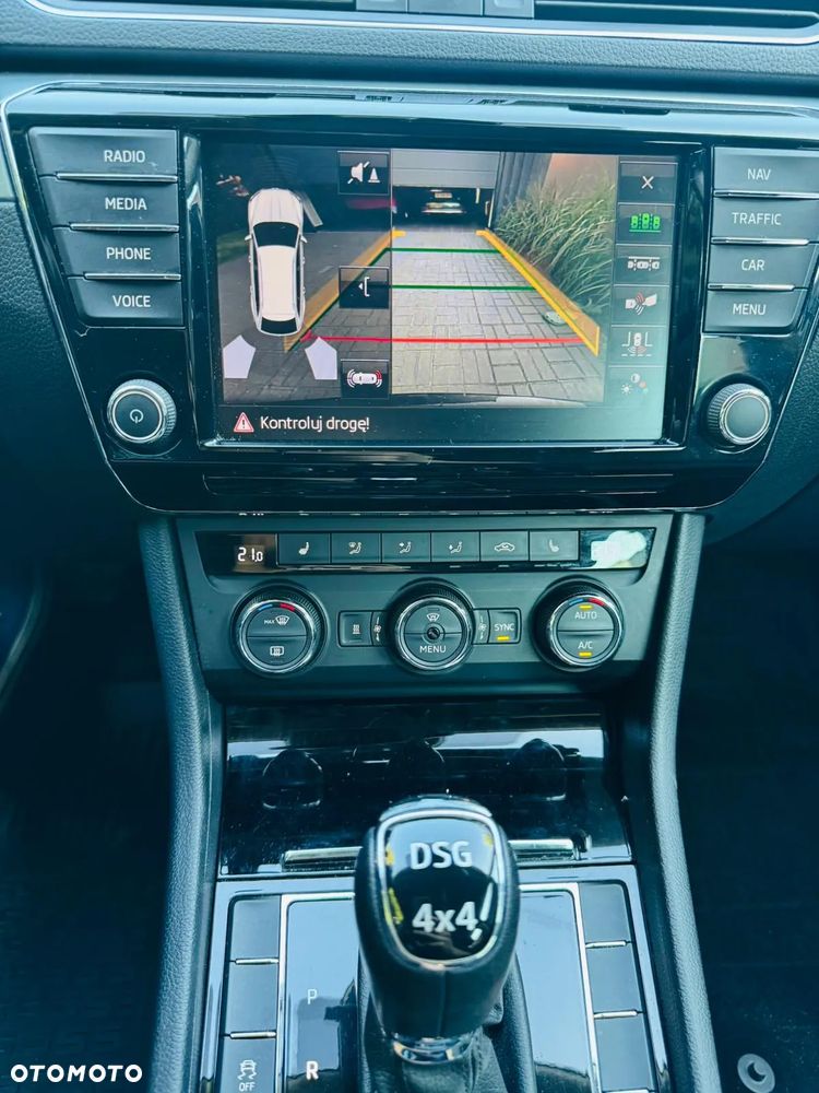 Skoda Superb 2.0 TDI 4x4 Style DSG - 14