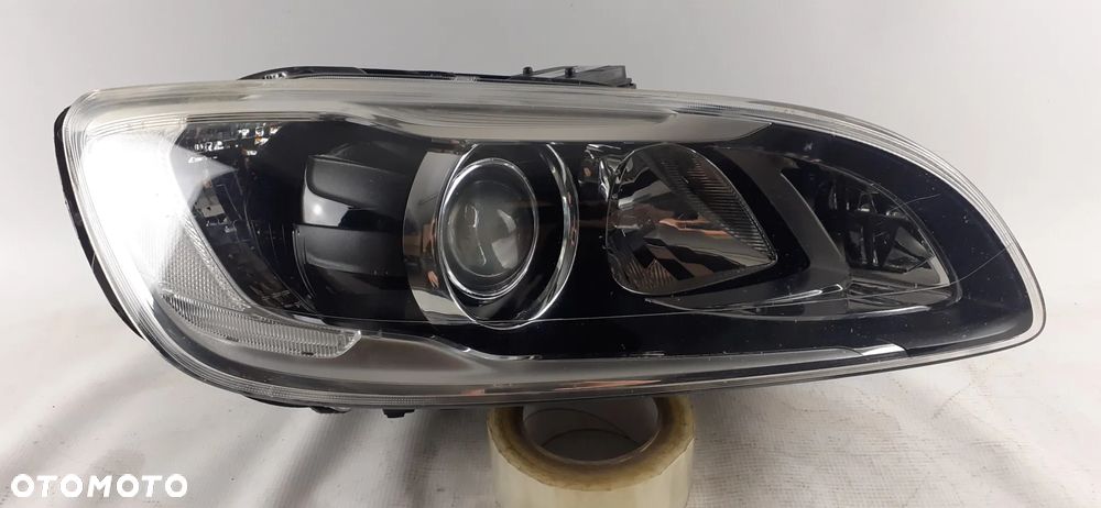 Lampa prawa Volvo S60 V60 bi-xenon skr. 2013-18 r. - 1