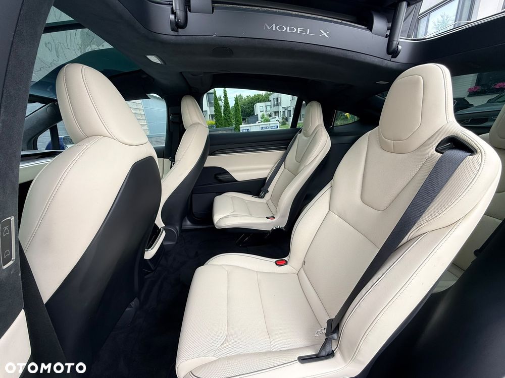 Tesla Model X Plaid - 20