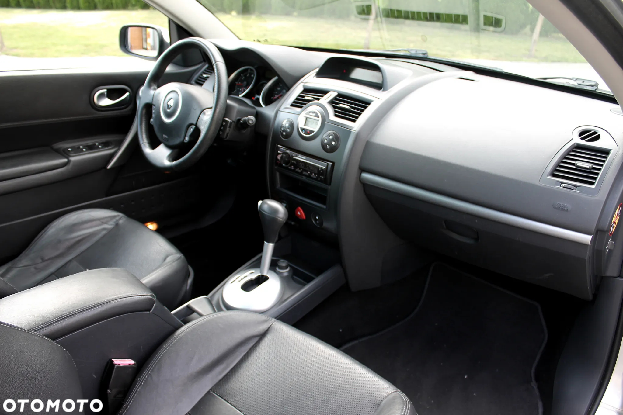 Renault Megane 2.0 Coupe-Cabriolet Privilege - 12