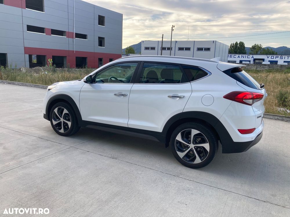 Hyundai Tucson 2.0 CRDI 4WD Premium - 5