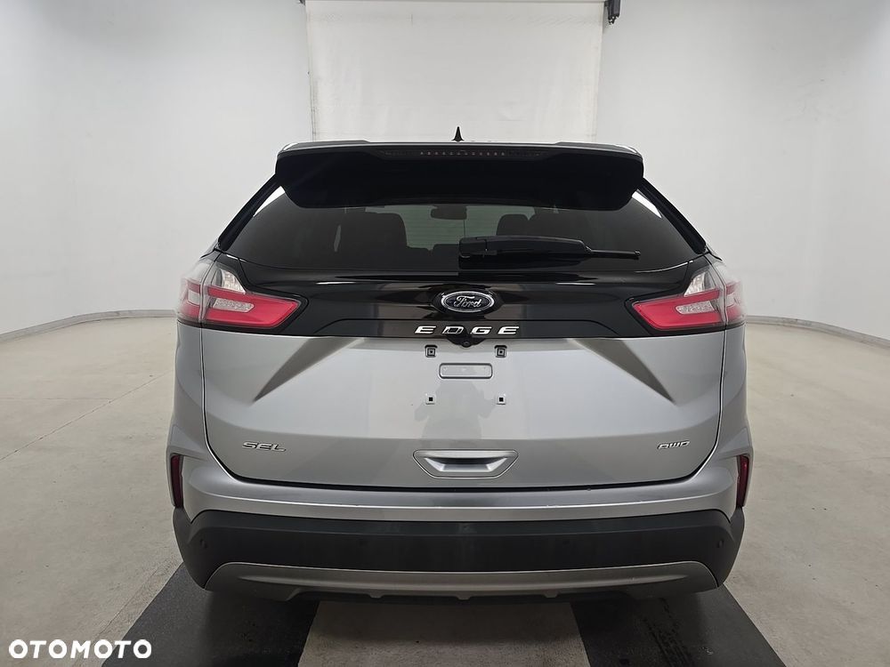Ford Edge - 6