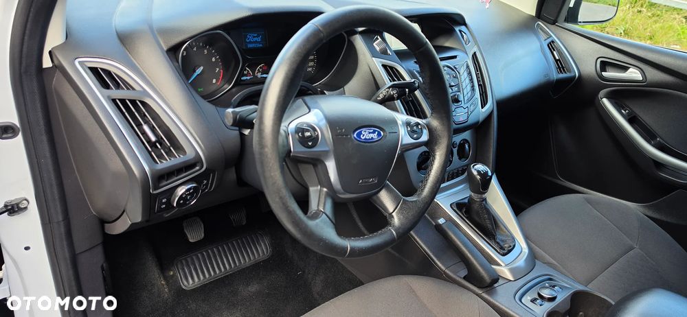 Ford Focus 1.0 EcoBoost Start-Stopp-System SYNC Edition - 26