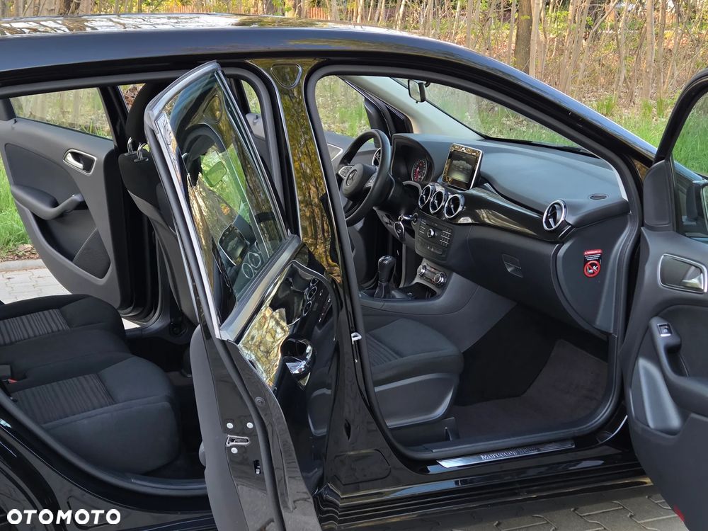 Mercedes-Benz Klasa B 180 d BlueEFFICIENCY Edition - 15