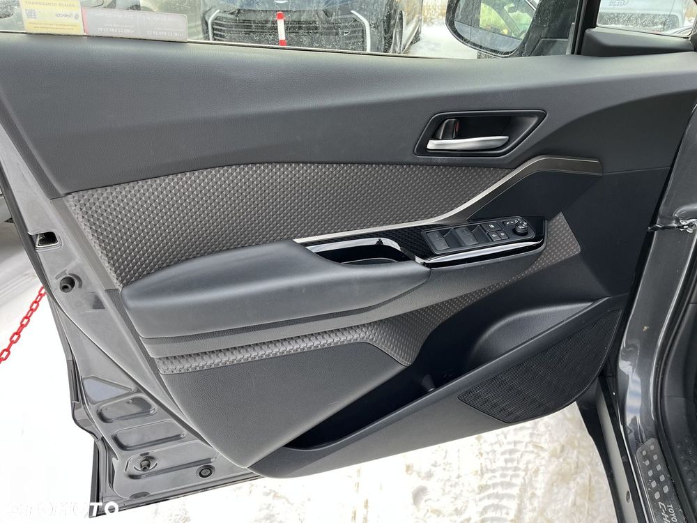 Toyota C-HR 1.8 Hybrid Executive - 24