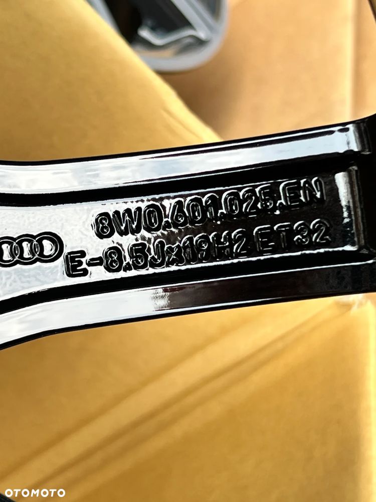 Oryginalne Felgi Audi A4 S4 A5 S5 Q5 SQ5 19'' 8w0 - 12