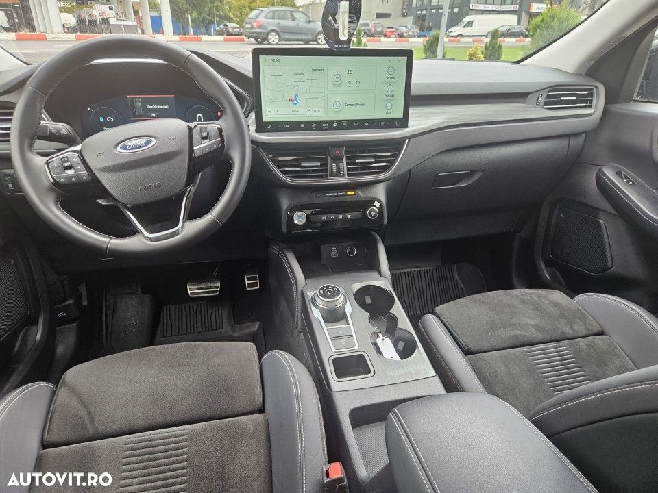 Ford Kuga - 10