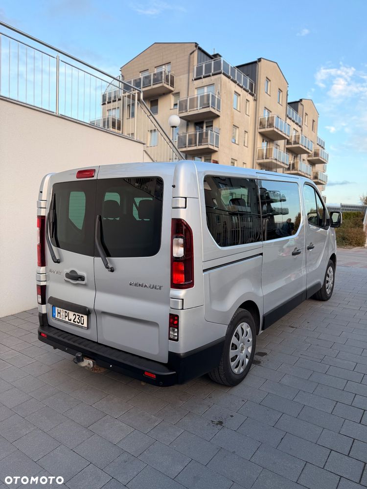 Renault Trafic - 12